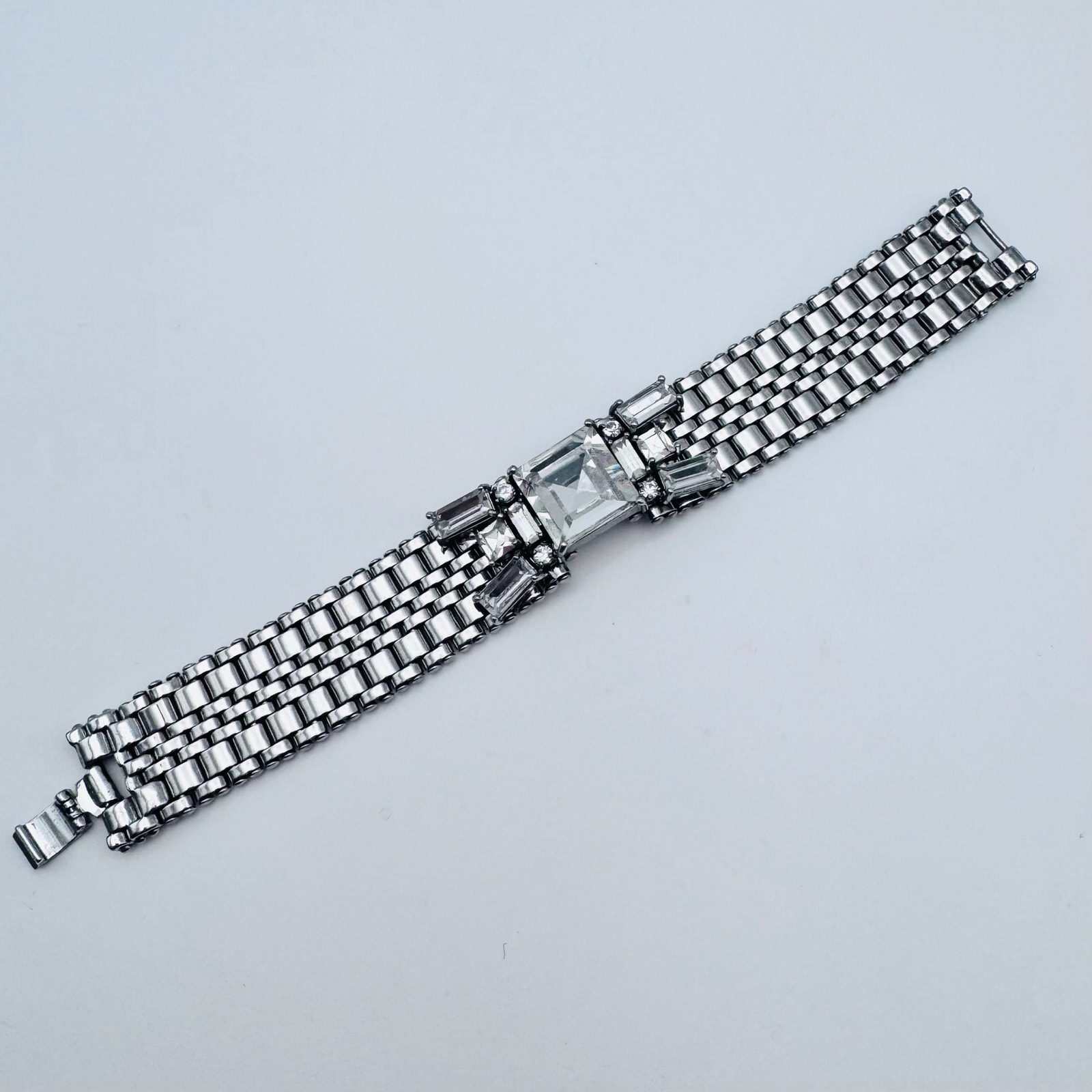 Vintage Art Deco Style Rhinestone Bracelet 7$